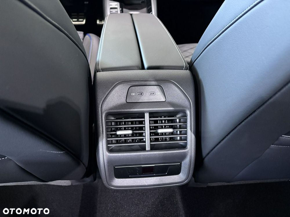 Volkswagen Passat - 20