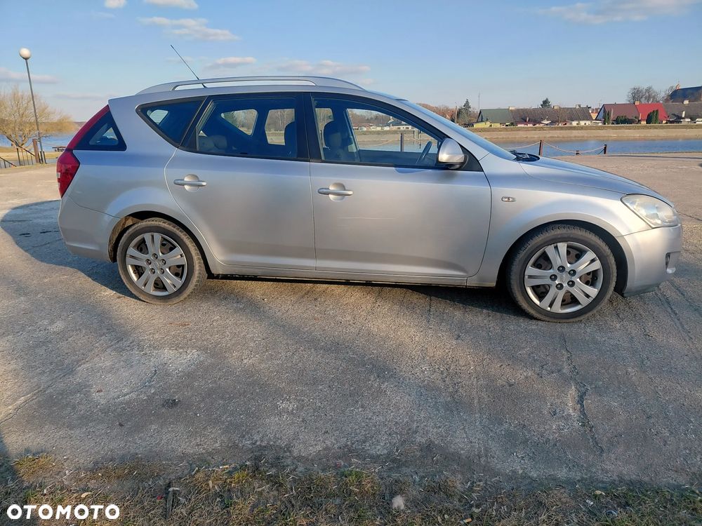 Kia Ceed 1.6 Crdi L - 2