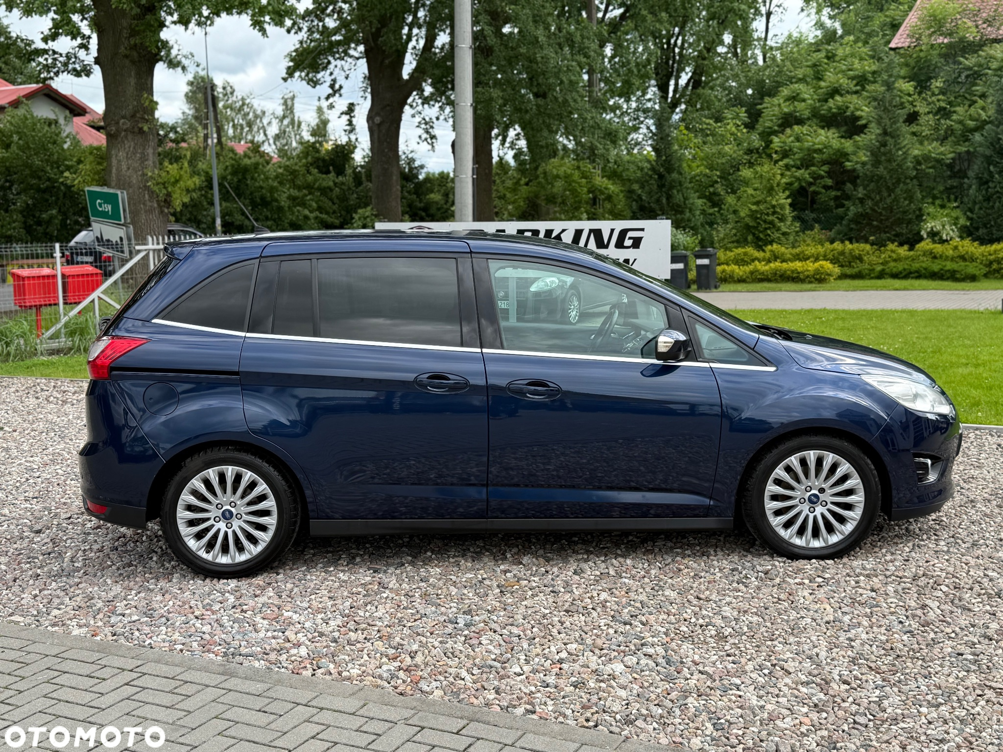 Ford Grand C-MAX - 9