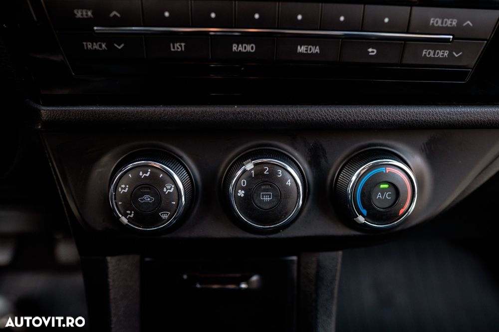 Toyota Corolla 1.33 Dual VVT-i Luna - 24