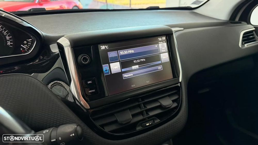Peugeot 208 1.6 BlueHDi Allure - 19