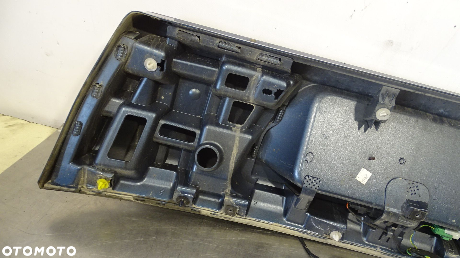 BLENDA MIKROSTYK KLAPY BAGAŻNIKA CITROEN C4 PICASSO KGQC - 18