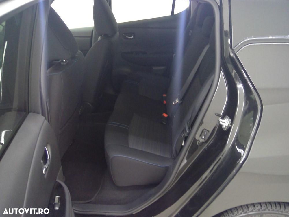 Nissan LEAF 62 kWh e+ N-Connecta - 12