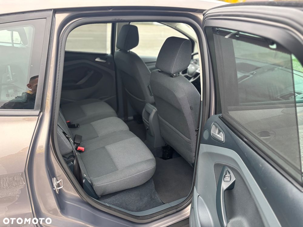 Ford C-MAX - 12