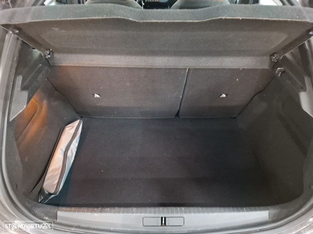 Peugeot 208 1.2 PureTech Active - 23