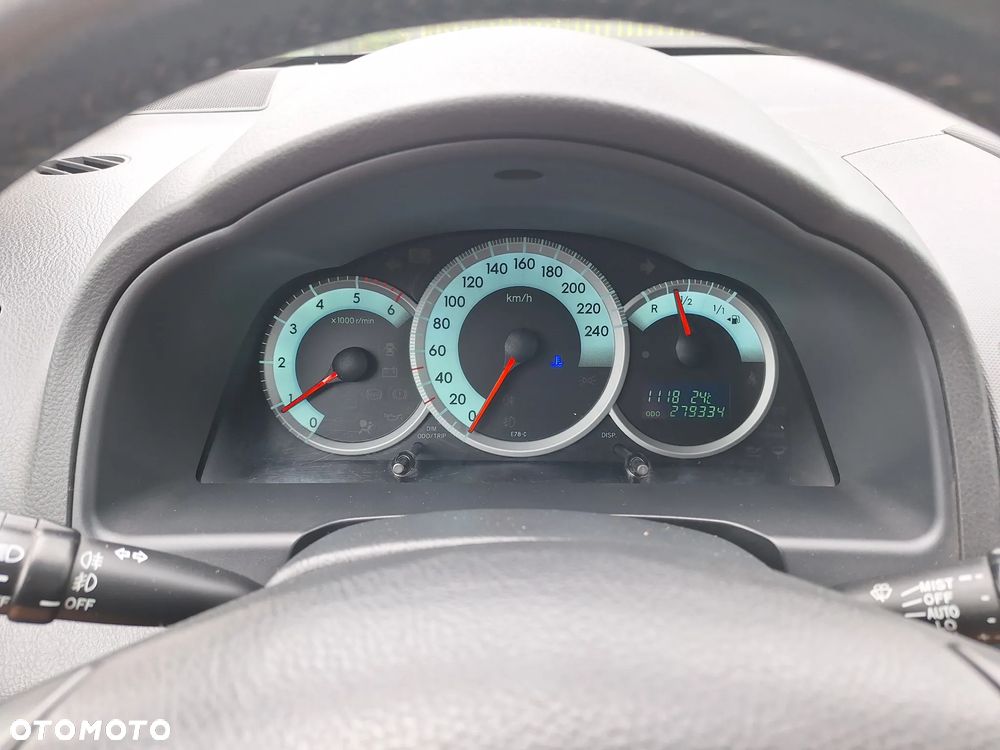 Toyota Corolla Verso - 14