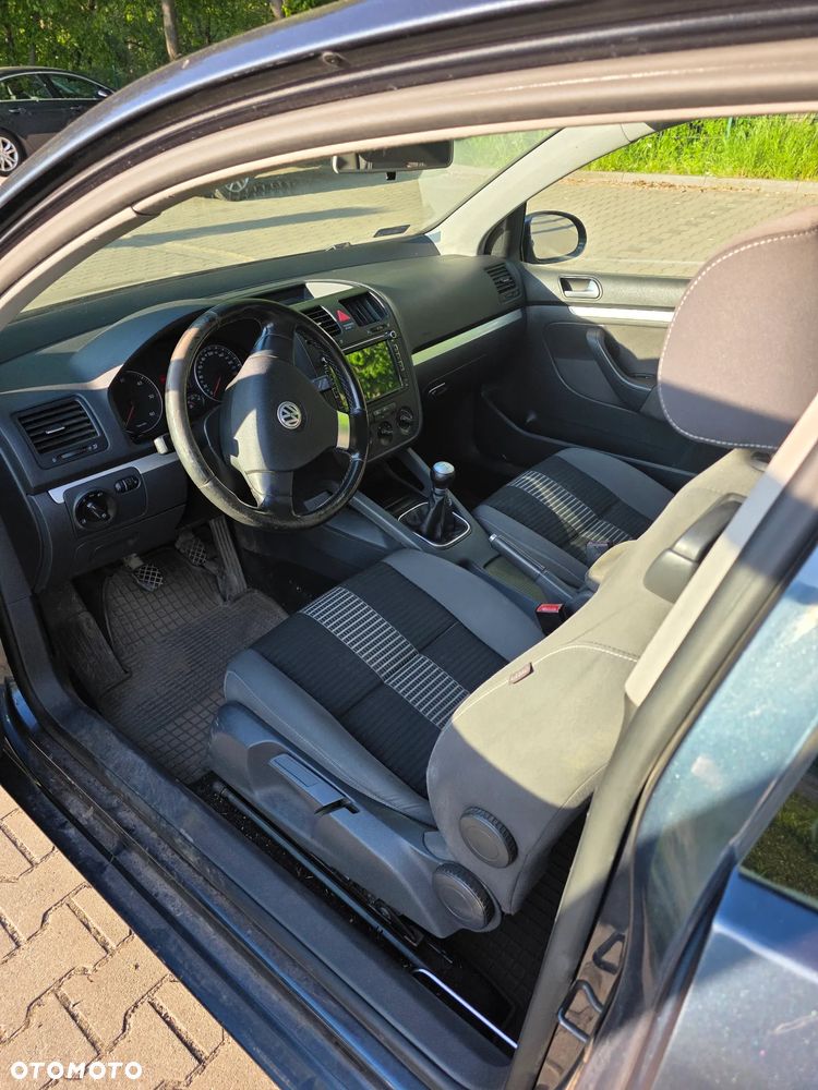 Volkswagen Golf 1.9 TDI Trendline - 6