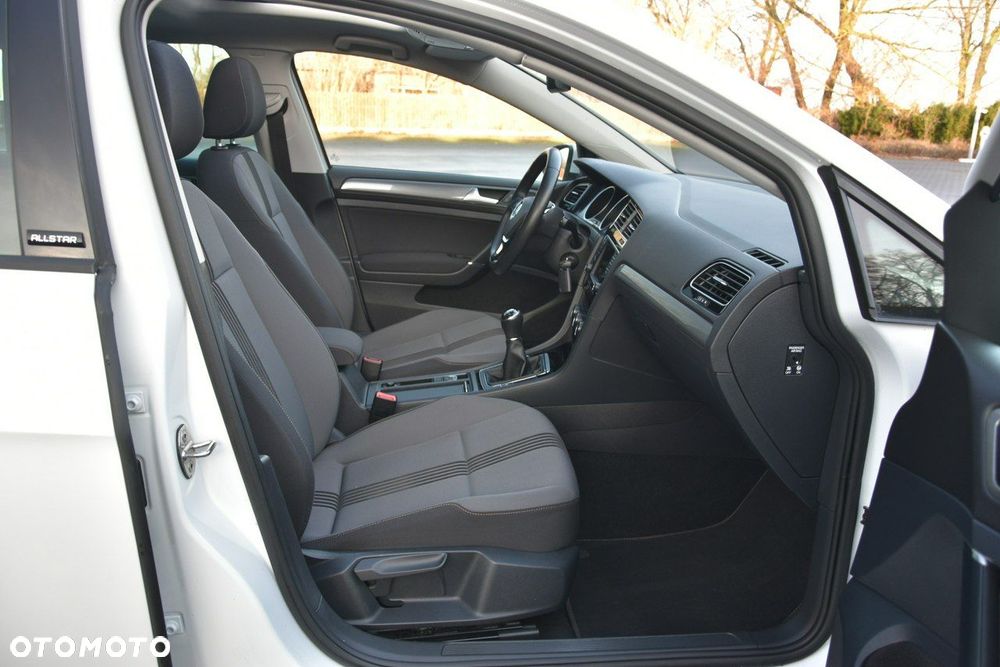 Volkswagen Golf 1.4 TSI BlueMotion Technology Allstar - 11