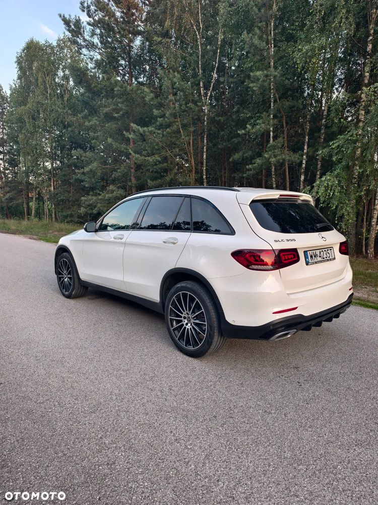 Mercedes-Benz GLC - 22