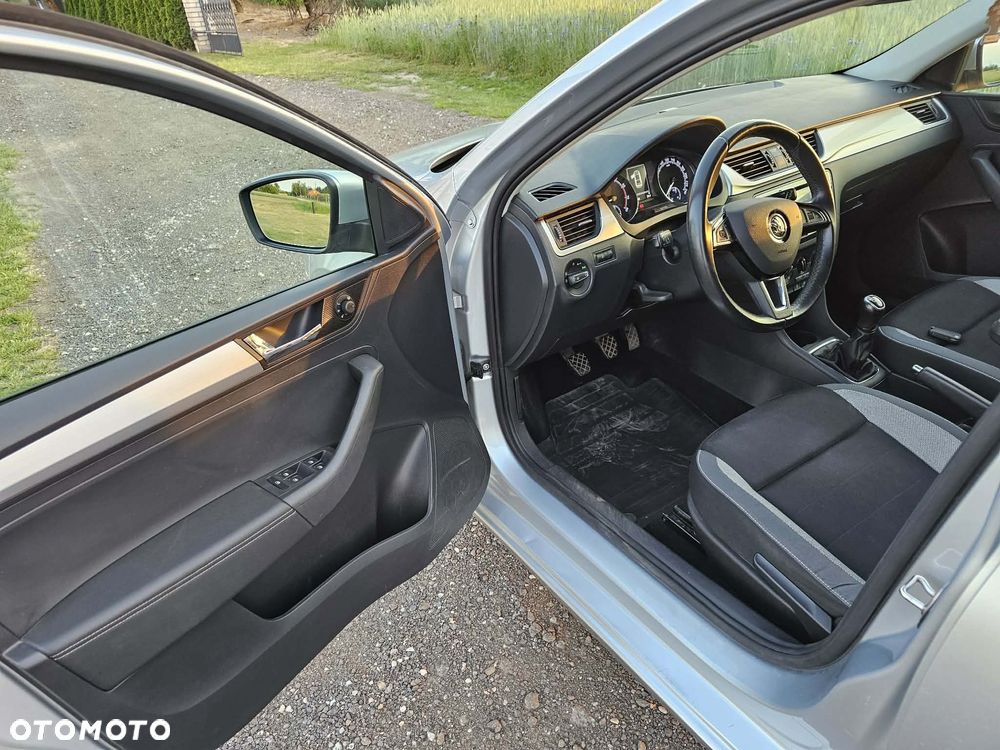 Skoda RAPID 1.0 TSI Ambition - 6