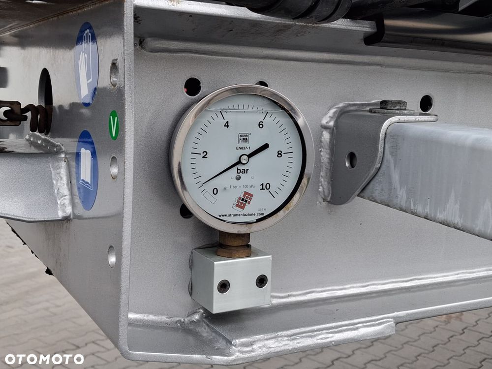 Menci Stalowa wywrotka 27m3, Elektryczny dach, Hardox - 11