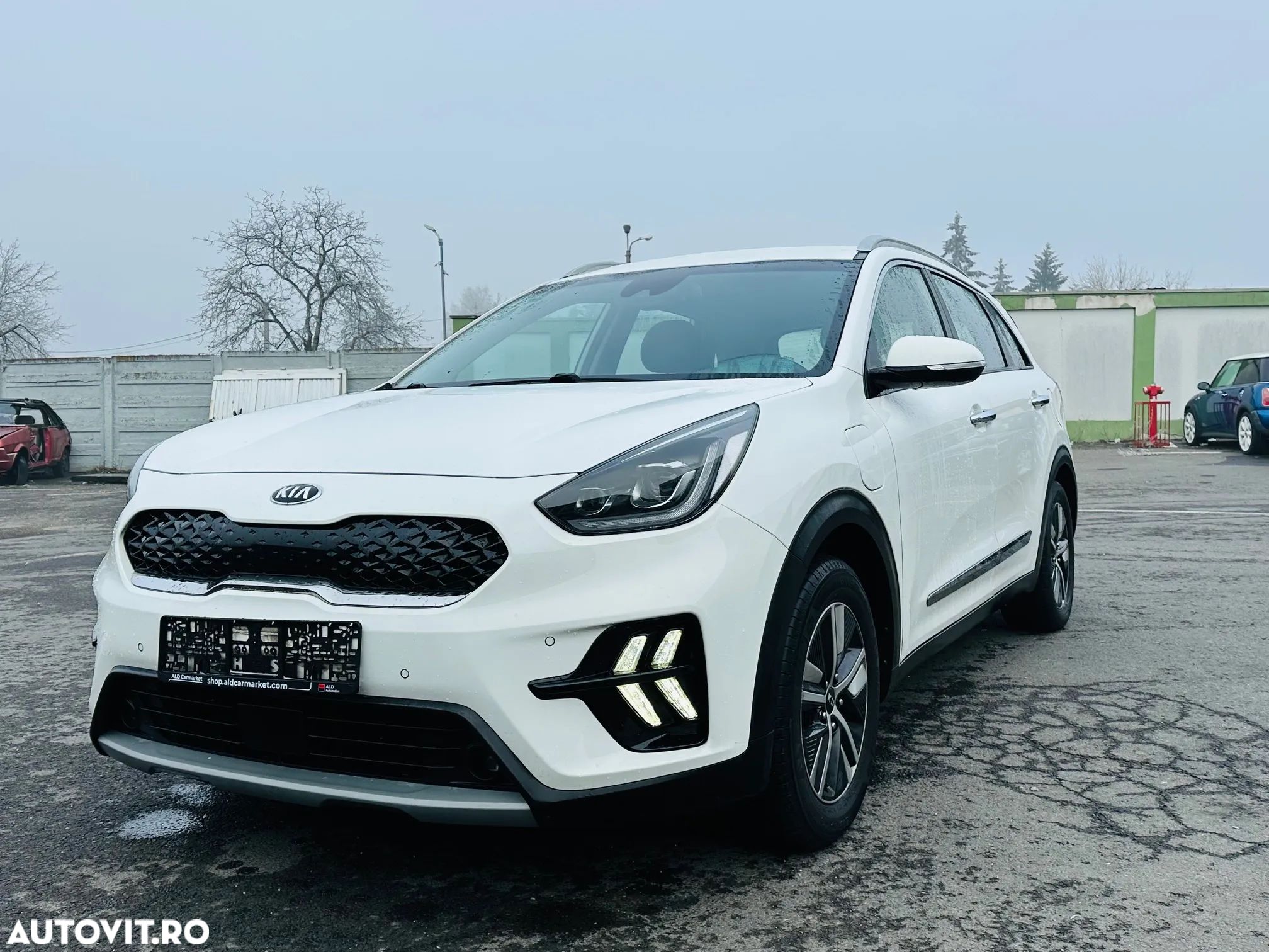 Kia Niro 1.6 GDI PHEV 2WD Aut. Vision - 1