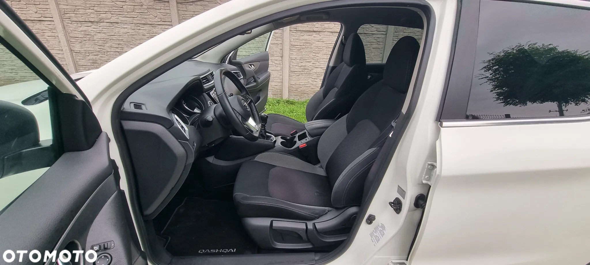 Nissan Qashqai 1.3 DIG-T TEKNA - 12