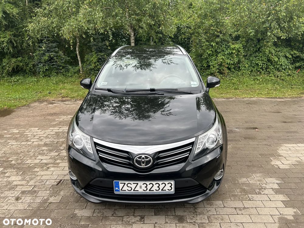Toyota Avensis 1.8 Premium - 4