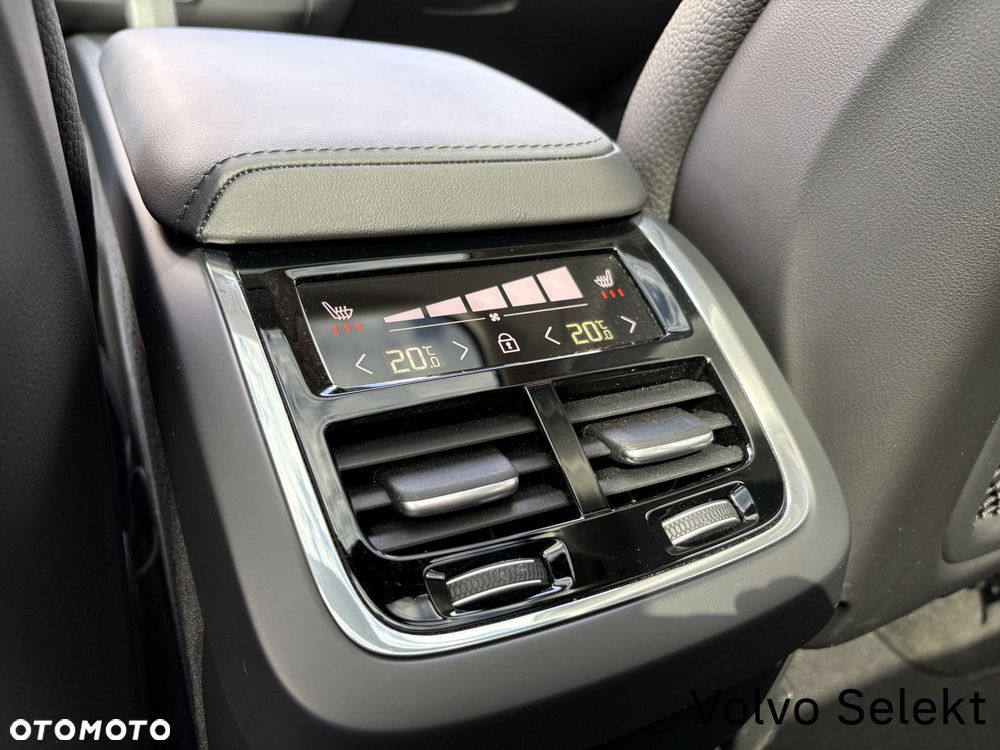 Volvo XC 60 - 24