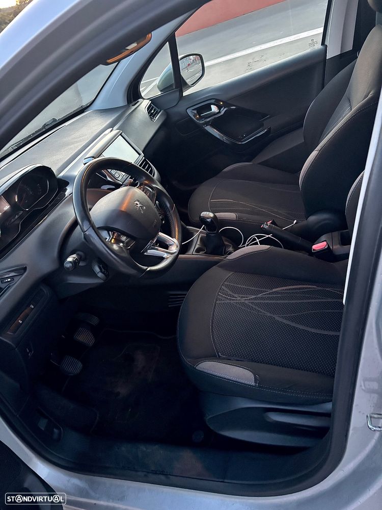 Peugeot 208 1.2 VTi Access - 8