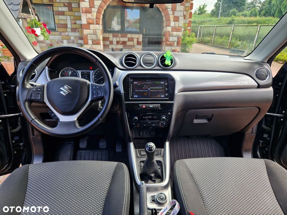 Suzuki Vitara 1.6 Premium 4WD - 17