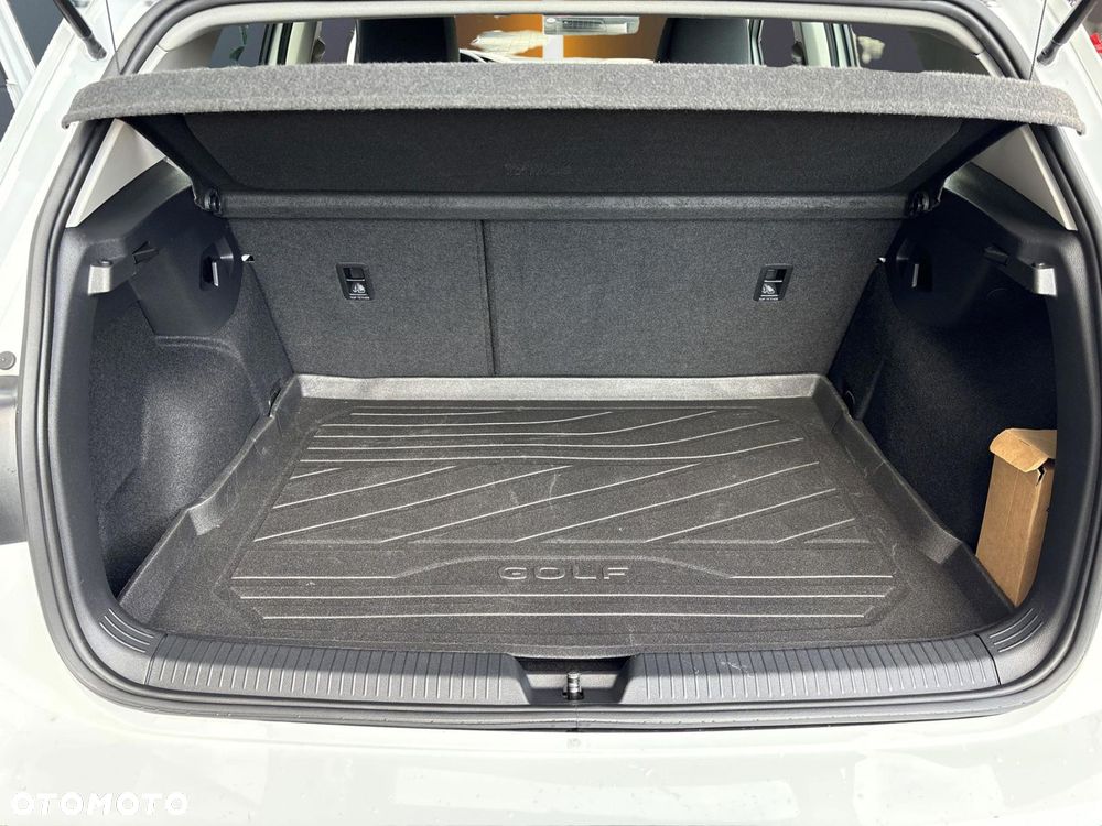 Volkswagen Golf - 17