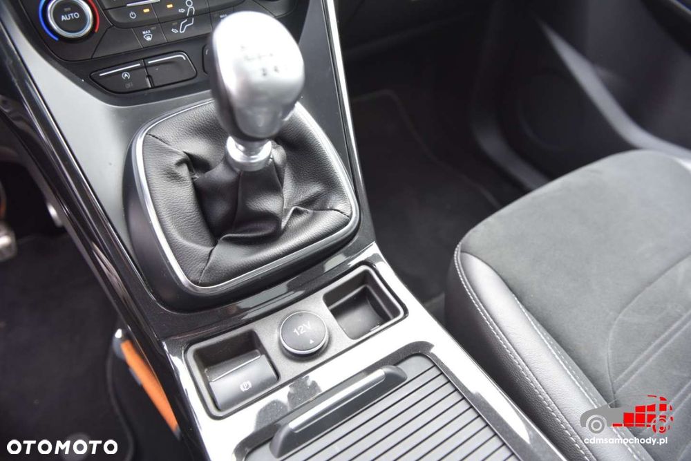 Ford Kuga - 31
