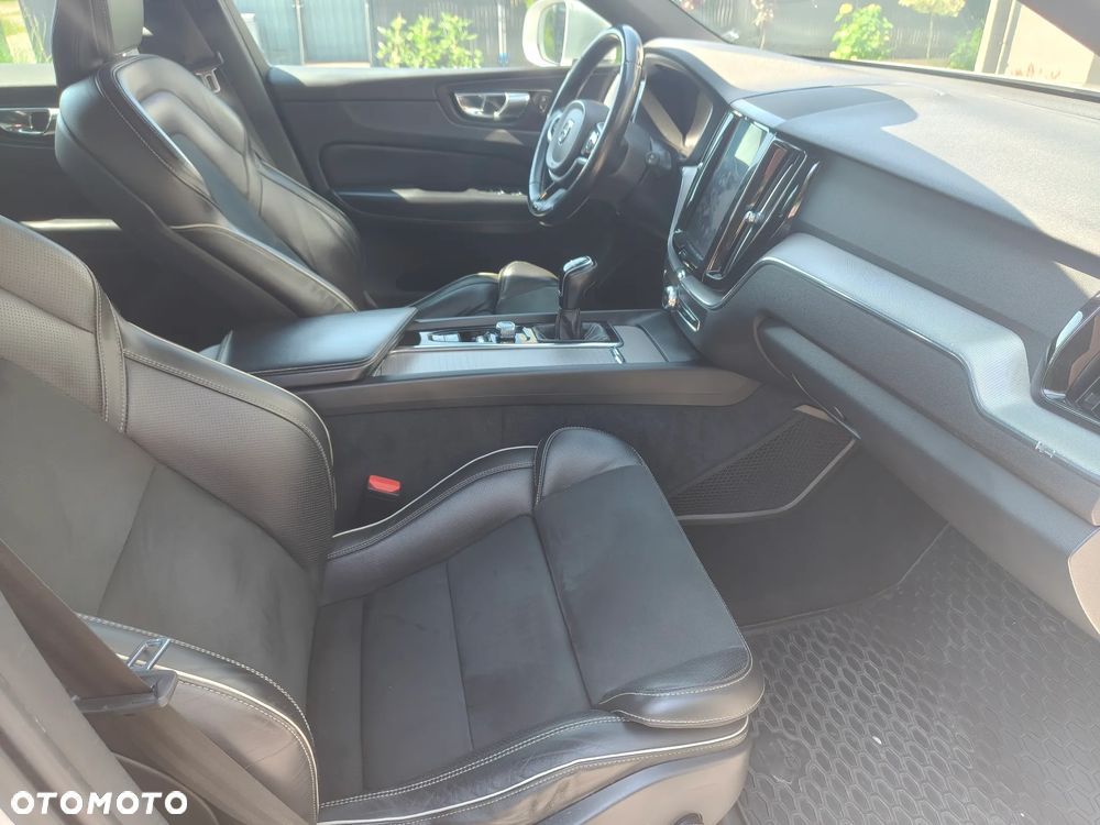 Volvo XC 60 D3 R-Design - 8