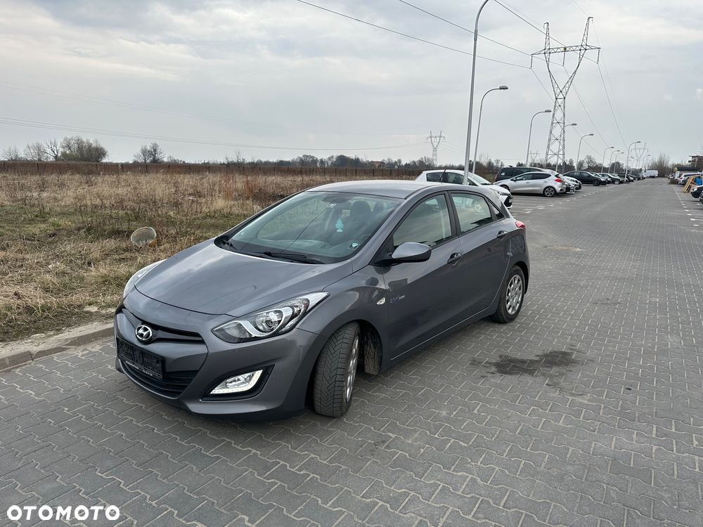 Hyundai i30 i30cw 1.6 CRDi Intro Edition - 2