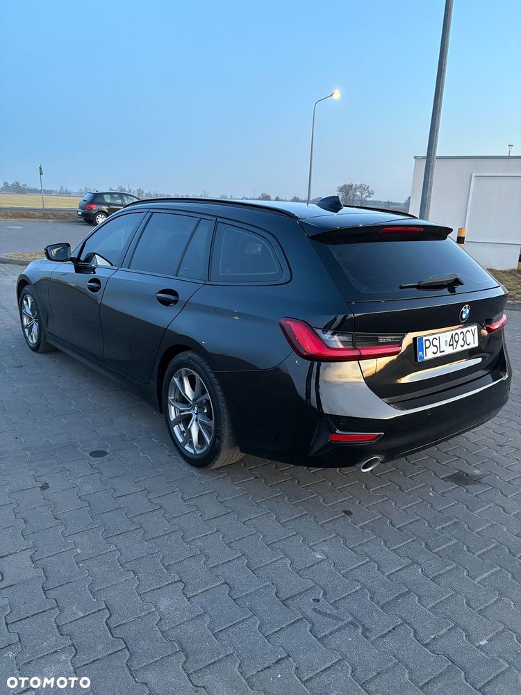 BMW Seria 3 320d Sport Line Shadow - 11