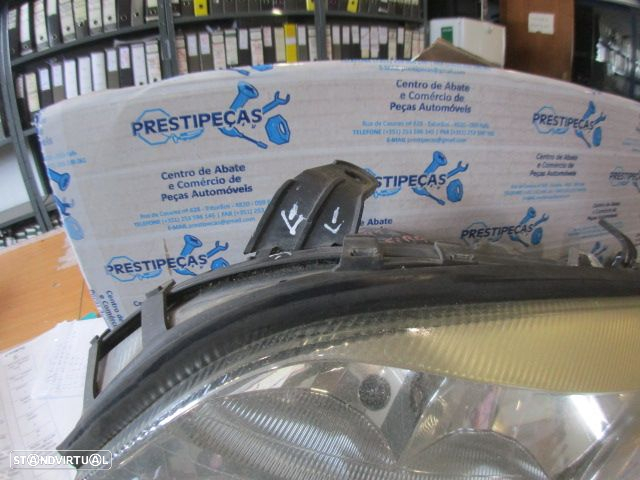 Farol 90582021 OPEL ZAFIRA A 2003 2.2DTI 125CV 5P CINZA ESQ HB3 + H7 GN VALEO Apoios Partidos - 2