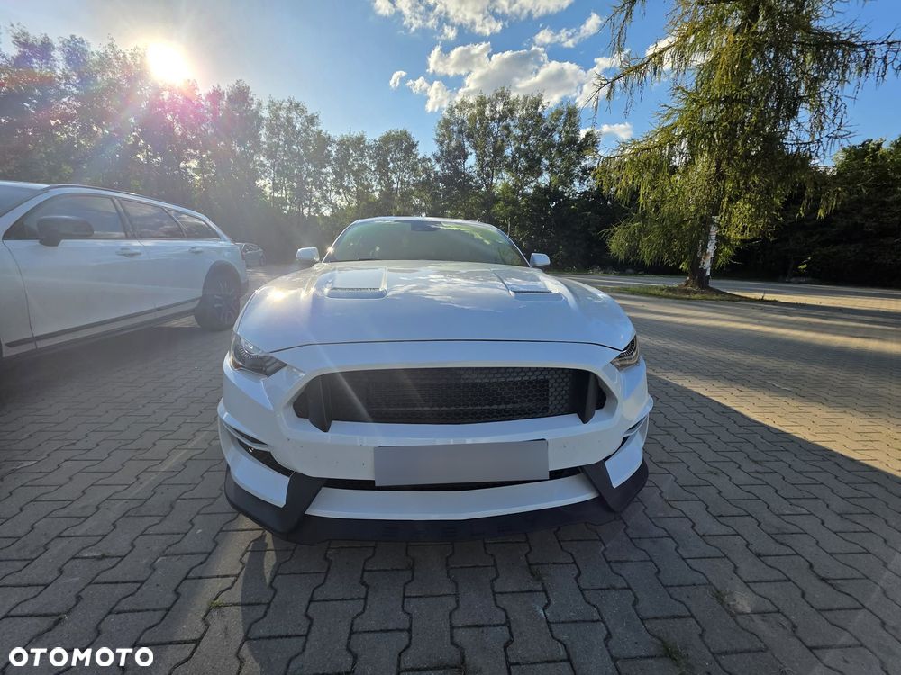 Ford Mustang - 2