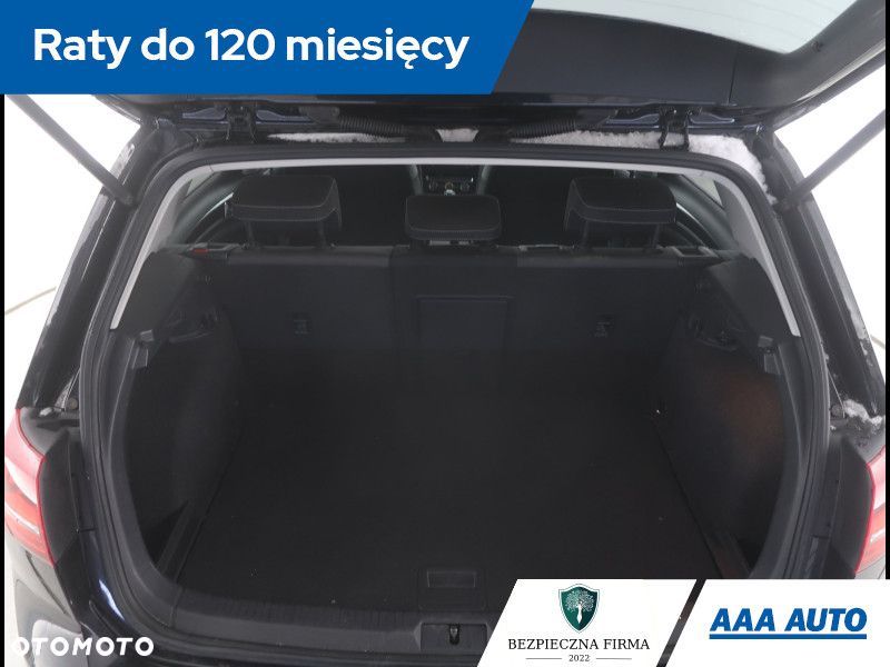 Volkswagen Golf - 16