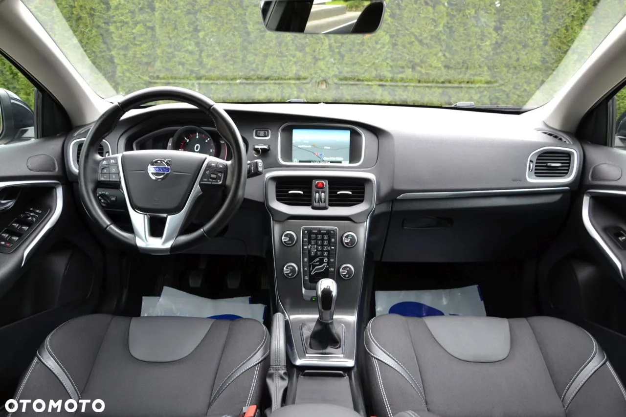 Volvo V40 D2 Drive-E Summum - 9