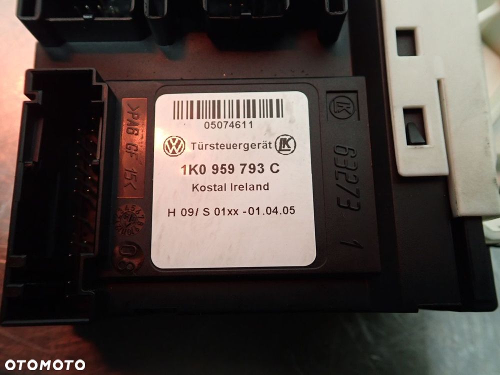 SILNICZEK SZYB LEWY PRZÓD VOLKSWAGEN GOLF V 130822229  1K0959793C   1K4837401E - 4