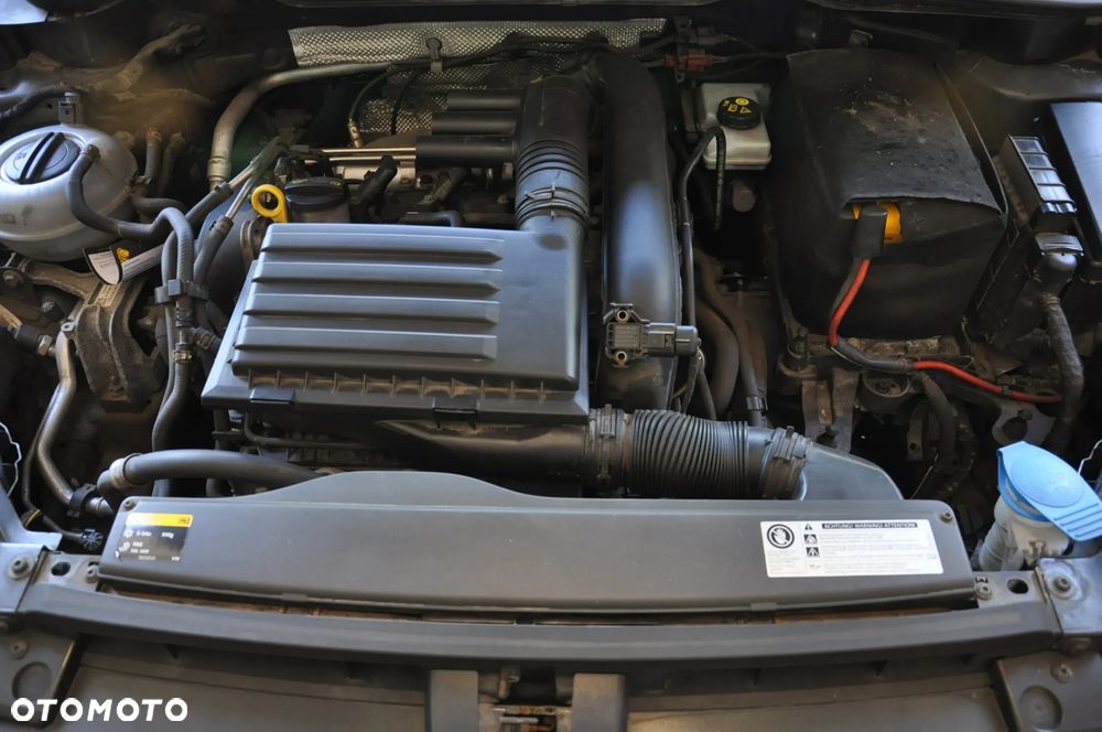 Volkswagen Golf 1.4 TSI BMT Highline DSG - 36