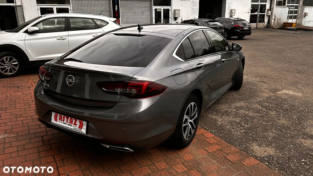 Opel Insignia 2.0 CDTI Elegance S&S - 9