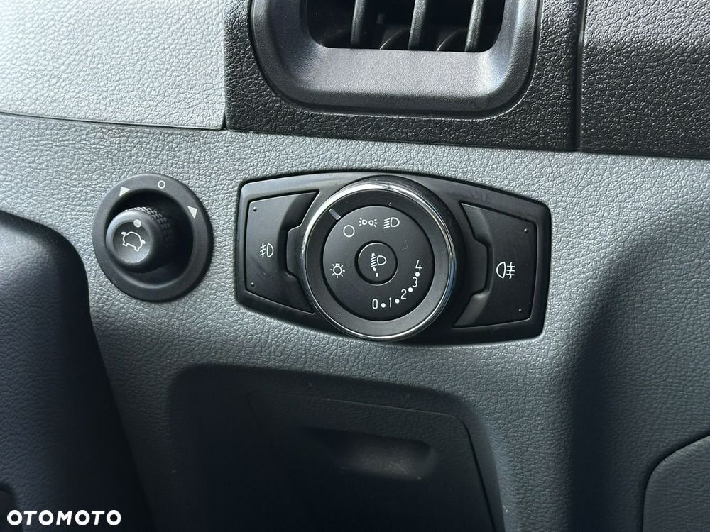 Ford Transit - 22