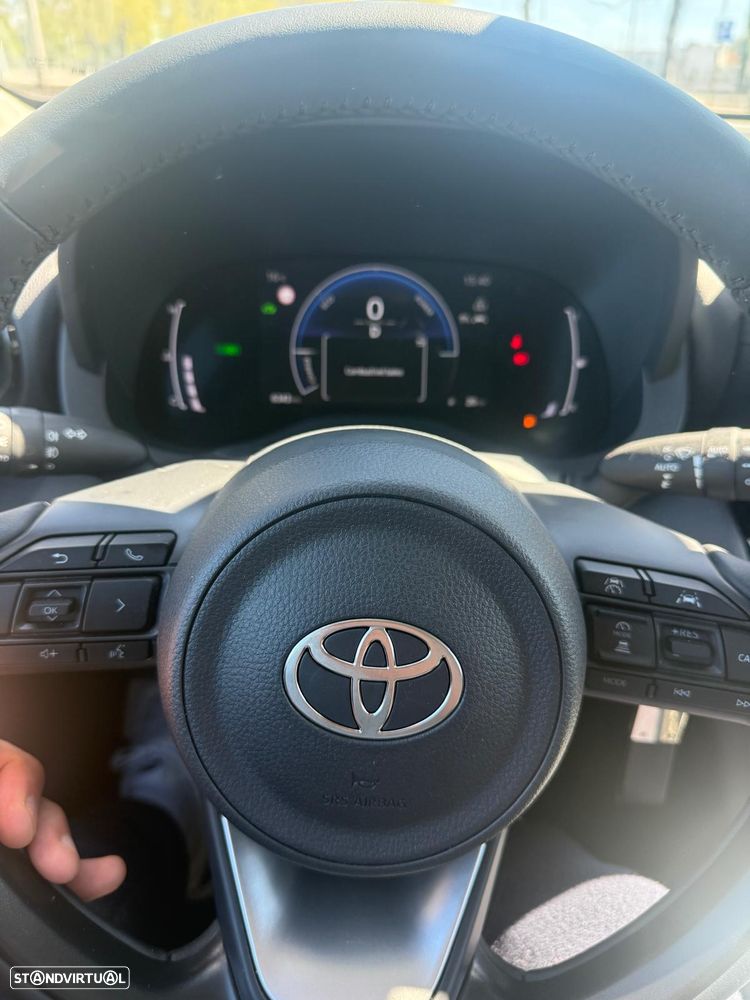 Toyota Yaris Cross 1.5 HDF Comfort Plus - 4