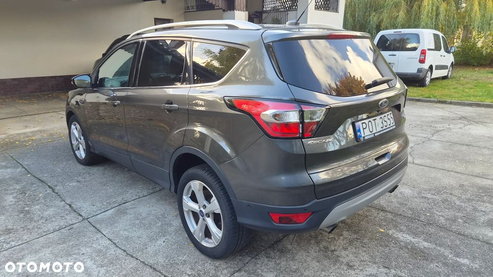 Ford Escape 2017 photo 2