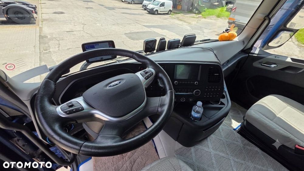 Ford f-max - 5