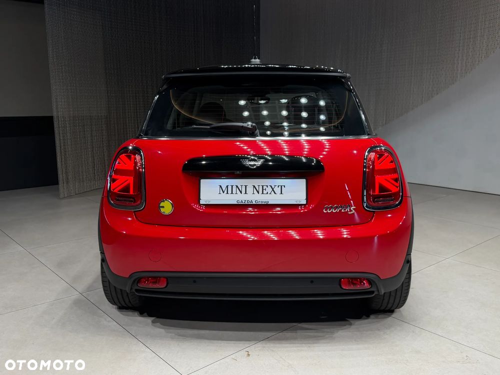 MINI Cooper SE Classic Trim - 5