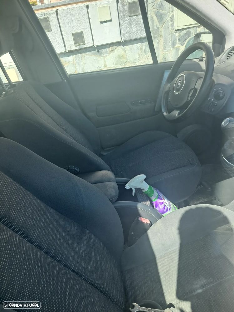 Renault Scénic 1.5 dCi Dynamique S - 7