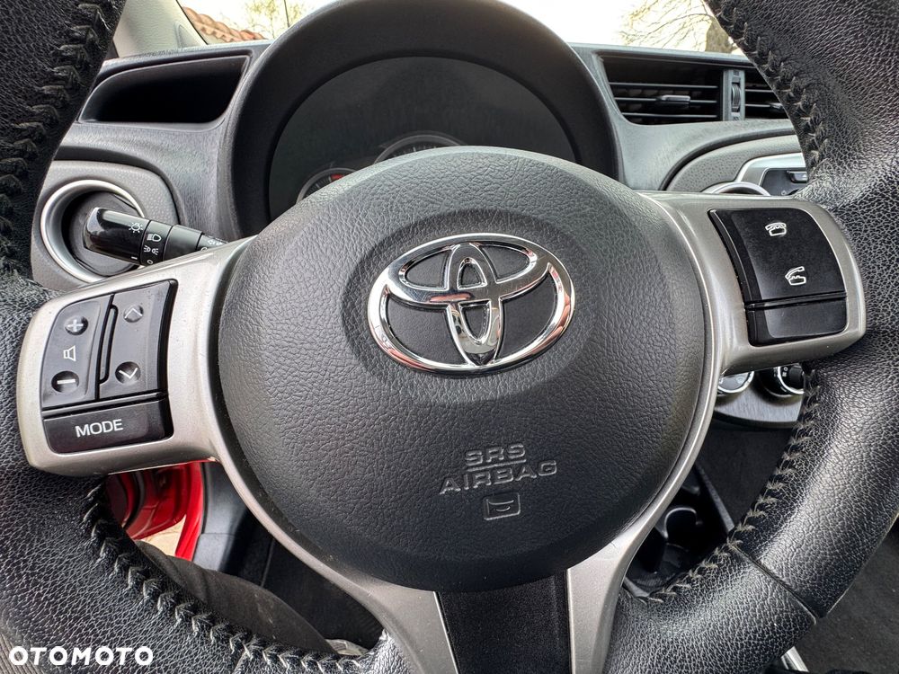 Toyota Yaris - 17