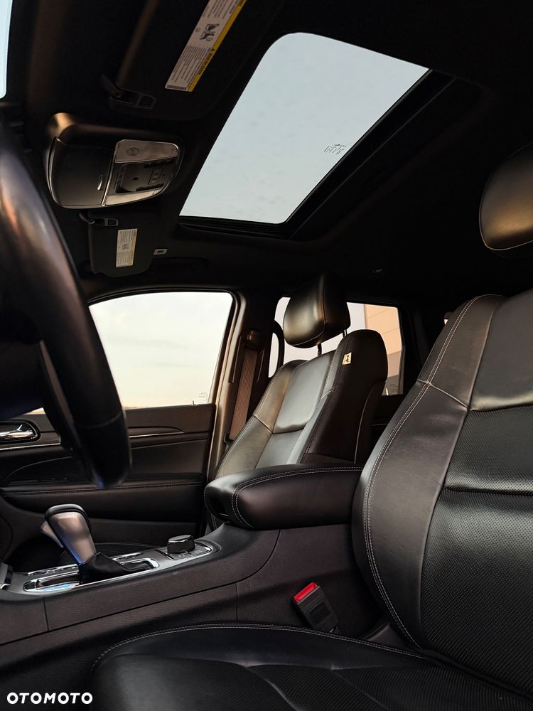 Jeep Grand Cherokee - 20