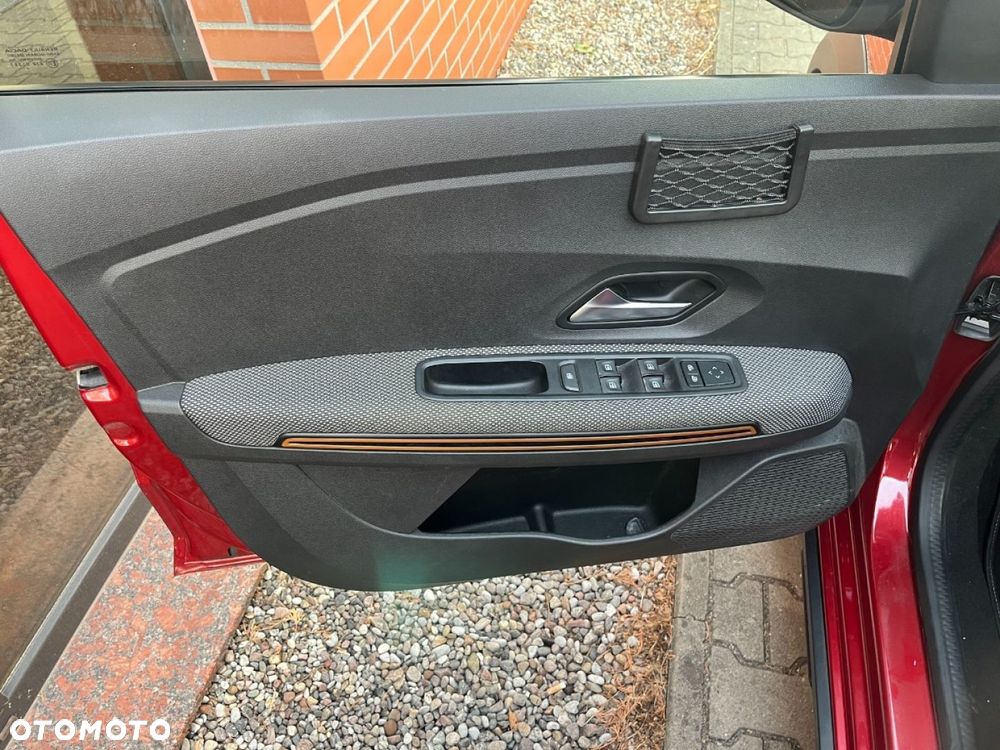Dacia Sandero Stepway TCe 90 Expression + - 19