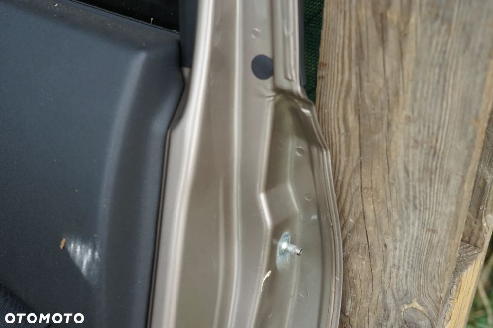 Drzwi tył tylne lewe Nissan Qashqai I J10 C30G - 16