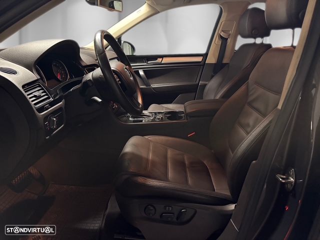 VW Touareg 3.0 TDI V6 Top Tiptronic - 5