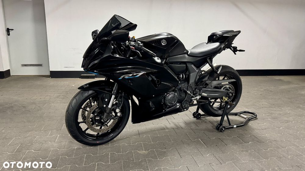 Yamaha R7 - 3