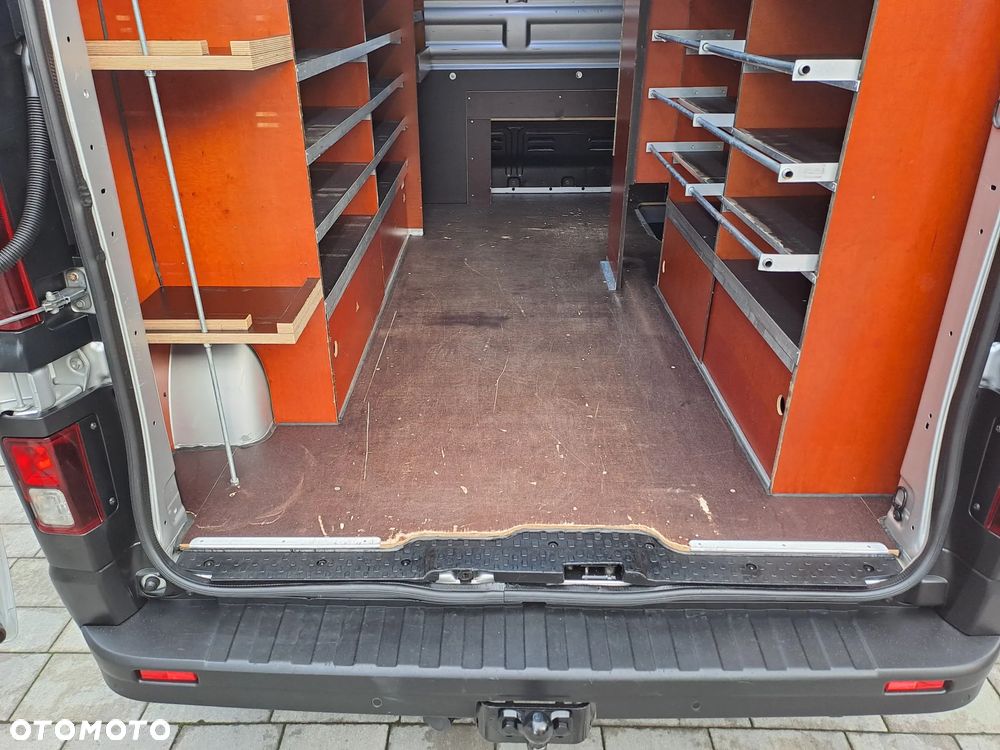 Renault Trafic - 17