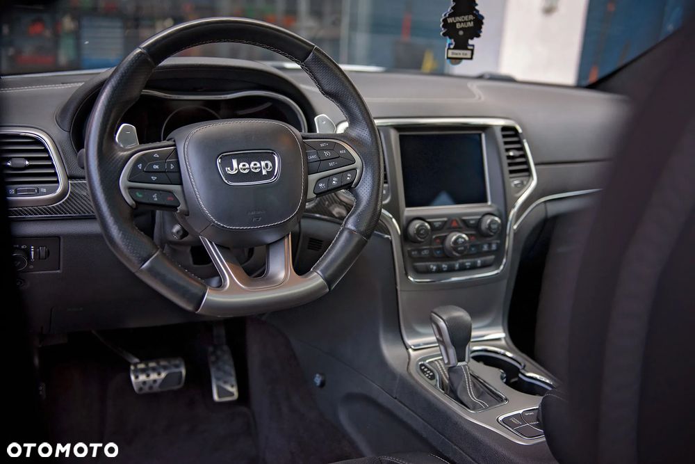 Jeep Grand Cherokee 6.4 V8 SRT8 - 24
