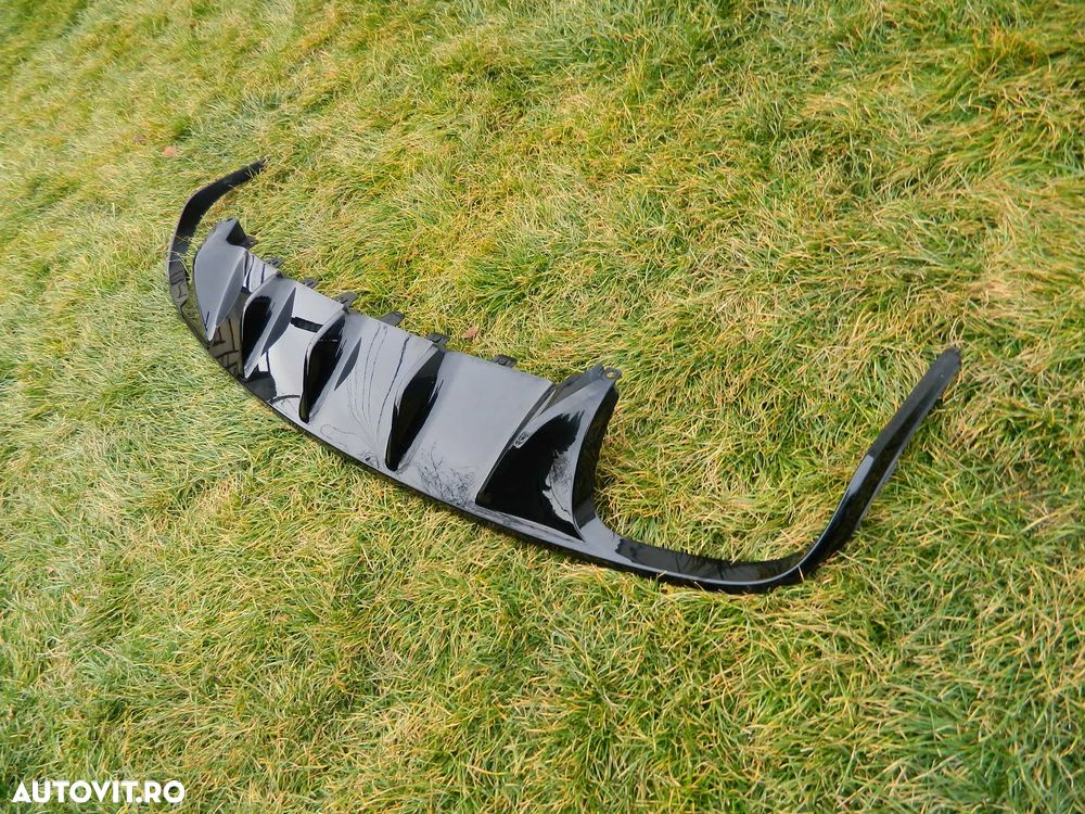 Difuzor bara spate Porsche Macan S Sport Facelift model 2018-2021 cod 95B807834G - 2