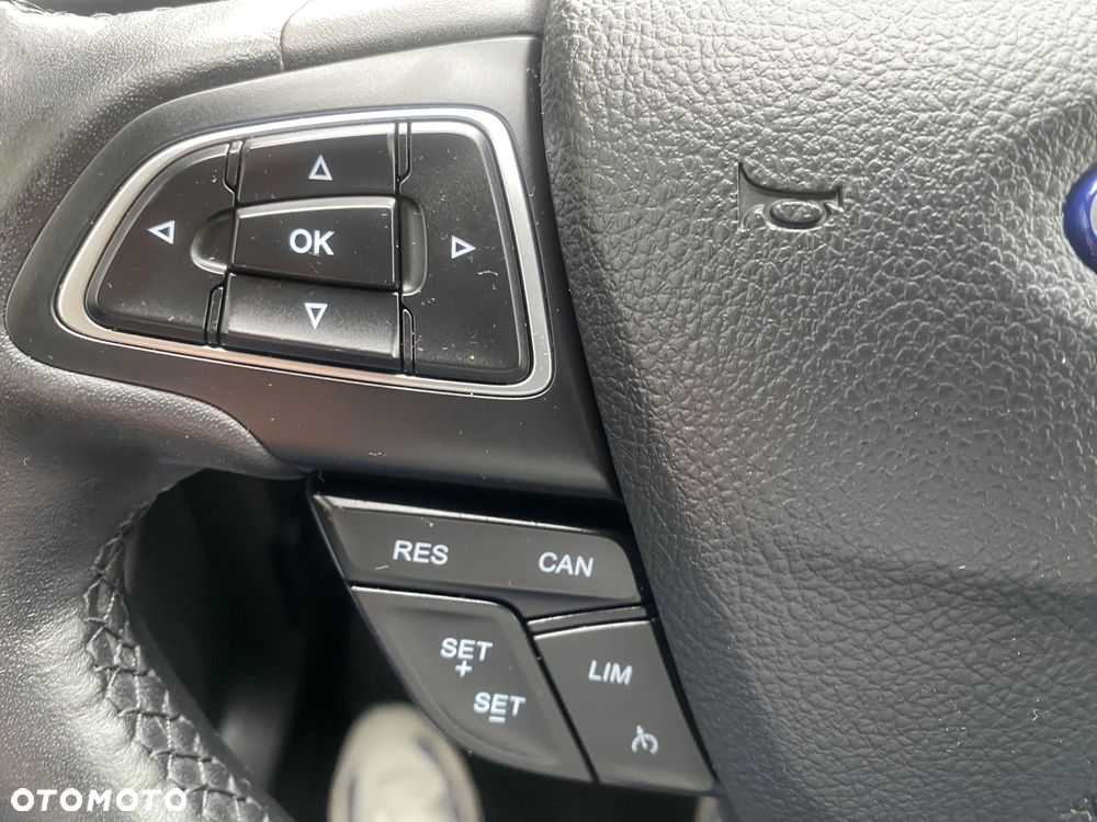 Ford Kuga 1.5 EcoBoost 2x4 Titanium - 26