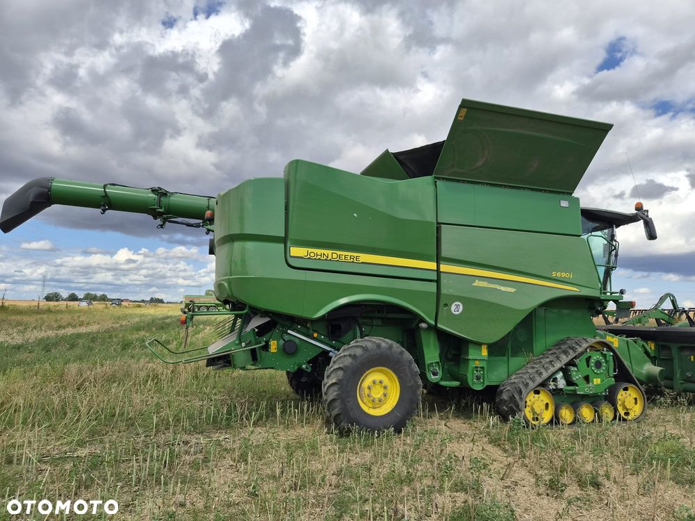 John Deere S690i - 7